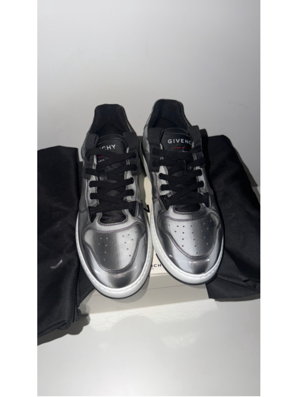 Givenchy Wing Low Holographic Metallic Silver Sneakers Size EU 43 / US 10
